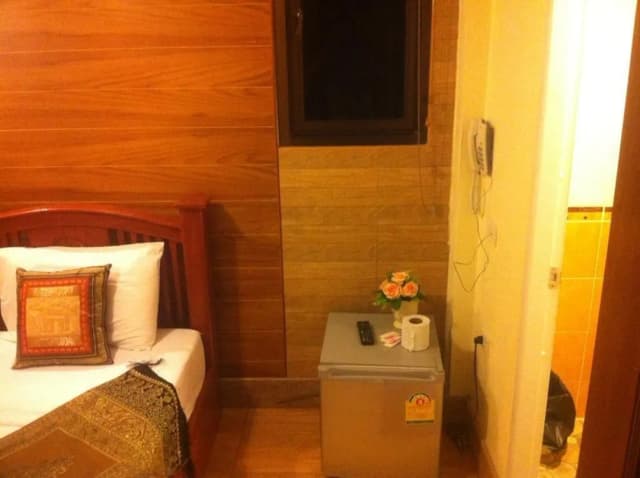 塔尼廣場酒店-Budget double room-2