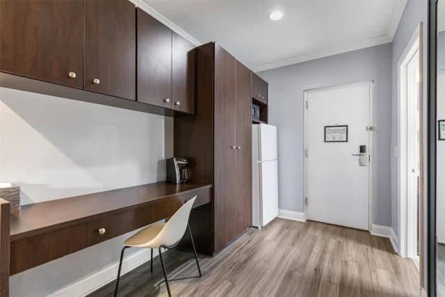 호텔 시카고 웨스트 루프, 슈어스테이 컬렉션 바이 베스트 웨스턴-스탠다드룸, 킹사이즈침대 1개, 금연, 냉장고 및 전자레인지-4