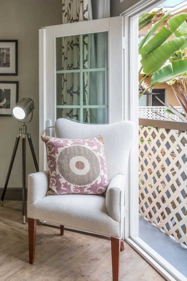 好萊塢飯店-豪華客房, 1 張加大雙人床, 冰箱和微波爐, 城市景觀-5