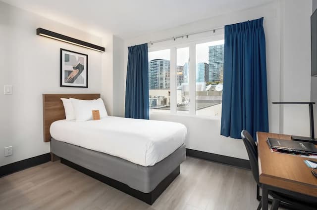 YWCA 酒店-客房, 1 張單人床, 共用浴室-2