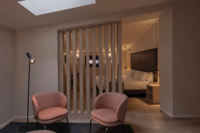 Gran Hotel Barcino-Suite 1-7