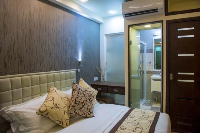Vista Beach Retreat-Deluxe Double Room, Sea View-1