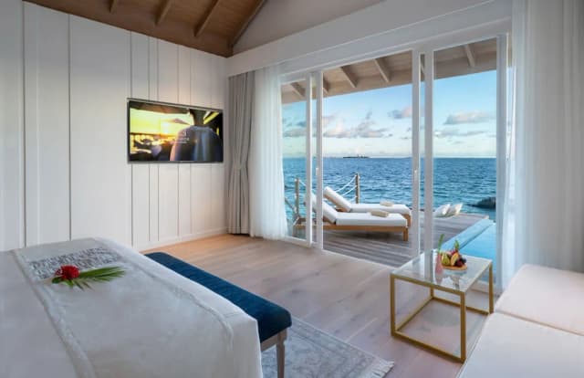 班多斯島渡假村-Sunset Water Villa-7