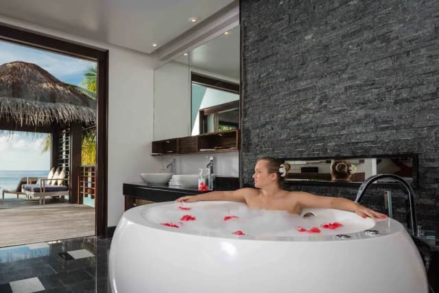 班多斯島渡假村-Beach Pool Villa-6