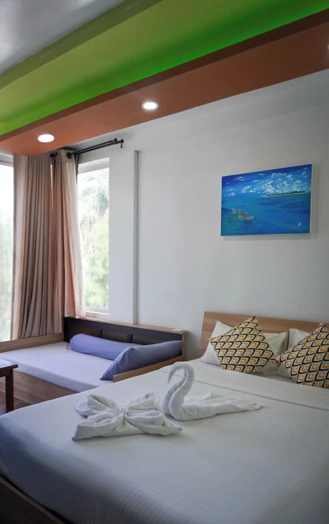Ripple Beach Inn-Sea View Deluxe Room-6