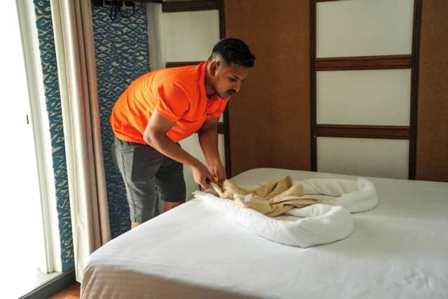 Ripple Beach Inn-Deluxe Room with Balcony-12