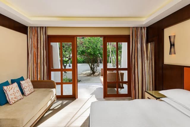 Sheraton Maldives Full Moon Resort & Spa-Island, Deluxe Room, 1 King Bed-2