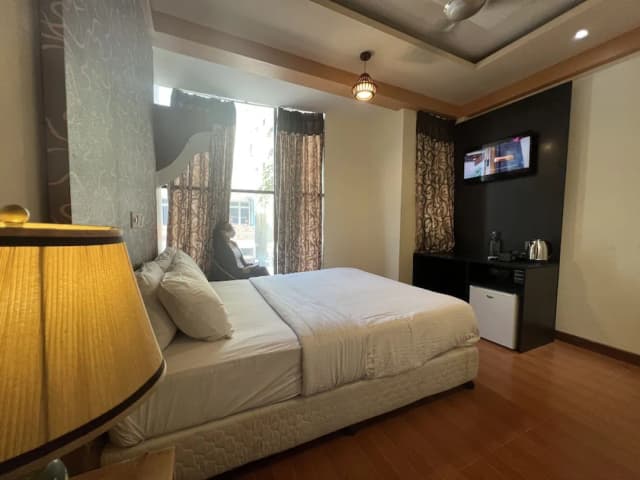 UI 綠松石住宅酒店-豪華客房 (Return Airport Transfers)-6
