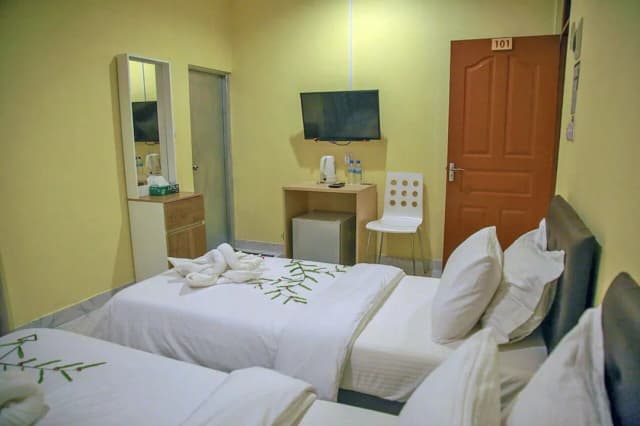 Fanhaa Maldives-Double Room, 1 King Bed, Non Smoking, Garden View-4