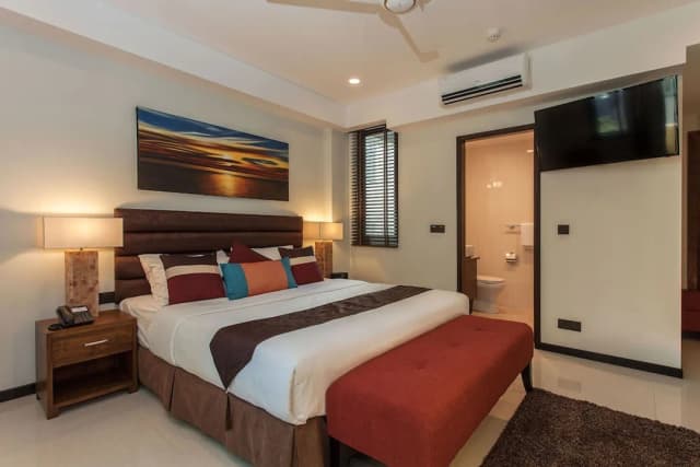 薩默塞特飯店-Premier Business Suite Room (Free Return Airport Transfer, 10% off on F&B and Complimentary)-2