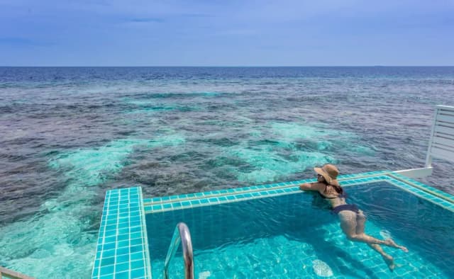 馬爾代夫Machchafushi Island Resort & Spa, Centara Collection度假村-休閒別墅, 水上 (Sunset, Pool)-6