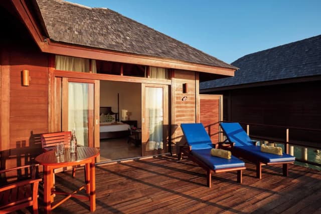 歐芙菲莉島太陽西昂度假村-Deluxe Water Villa-4