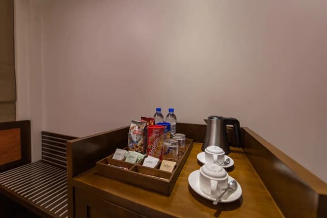 사만 호스트-Super Deluxe Room with Balcony & Free Return Airport Transfer-5