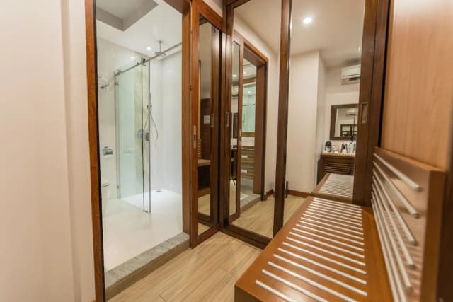 사만 호스트-Executive Suite-Balcony View with Free Return Airport Transfer-4