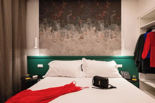 스마트 호텔 나폴리-룸, 더블침대 1개, 분사식 욕조-2