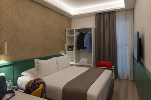 스마트 호텔 나폴리-룸, 더블침대 1개, 분사식 욕조-13