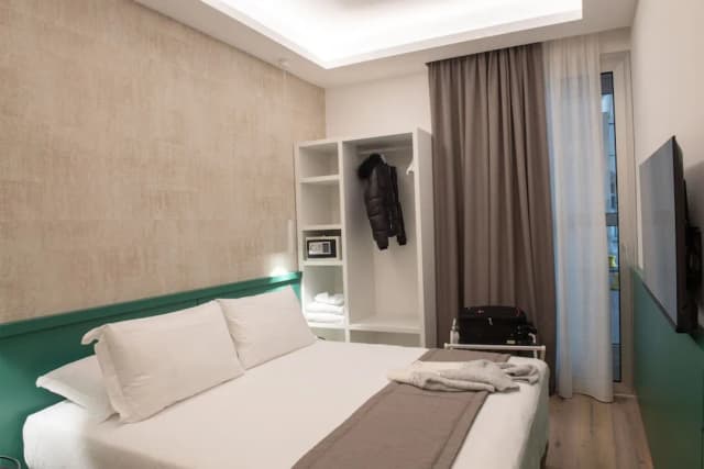 스마트 호텔 나폴리-룸, 더블침대 1개, 분사식 욕조-7