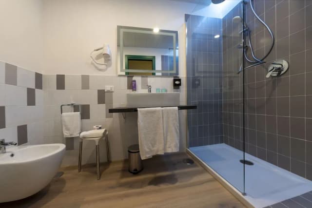 스마트 호텔 나폴리-룸, 더블침대 1개, 분사식 욕조-23