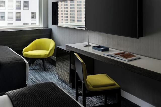 The Wade-Room, 2 Double Beds, City View-4