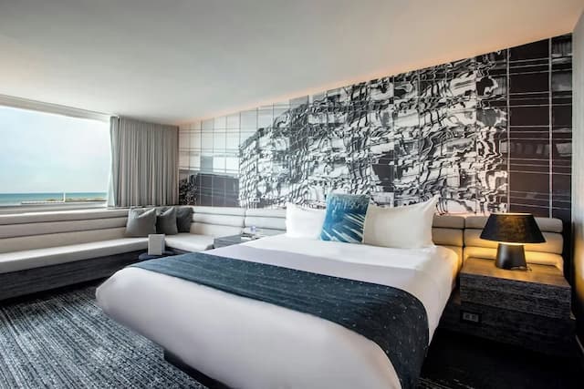 The Wade-Room, 1 King Bed, Lake View-6