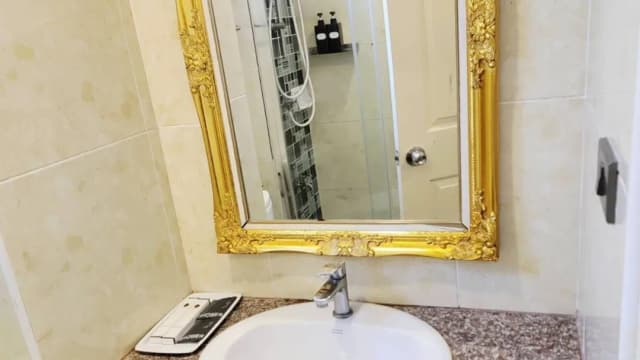 비 유어 홈 호텔 돈므앙 에어포트 방콕-Deluxe Connecting Room With 2 Double Beds-10