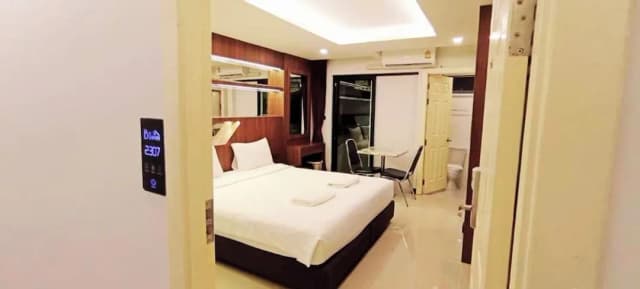 비 유어 홈 호텔 돈므앙 에어포트 방콕-Deluxe Connecting Room With 1 Double Bed and 2 Single Beds-2