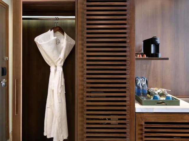 Mercure Bali Legian-华丽客房, 1 张特大床, 使用泳池-6