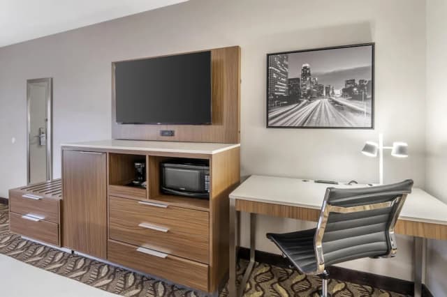 貝斯特韋斯特機場廣場飯店 - 洛杉磯 LAX 機場-標準客房, 1 張特大雙人床, 非吸煙房-3