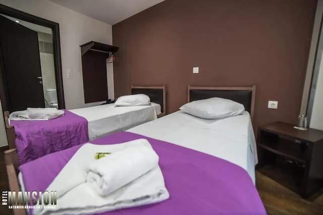 맨션 호텔-베이직 트윈룸-1