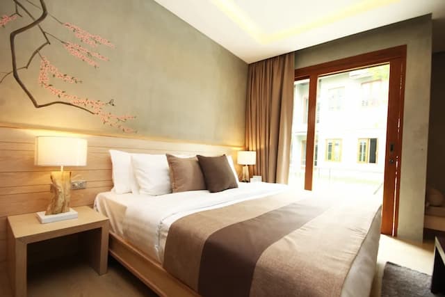 Chu Hotel-Deluxe Double or Twin Room, Balcony, Garden View-3