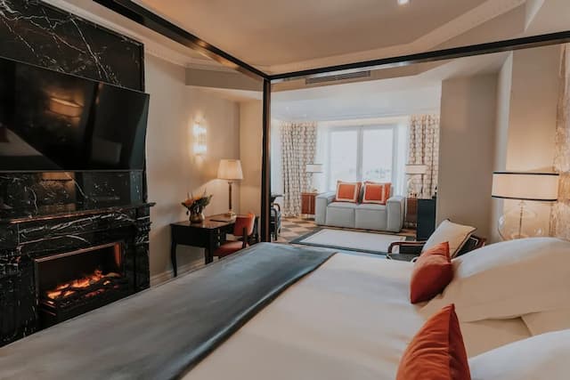 Wellington Hotel & Spa Madrid-Junior Suite Skyline Terrace "The Wellington Club" Access-1