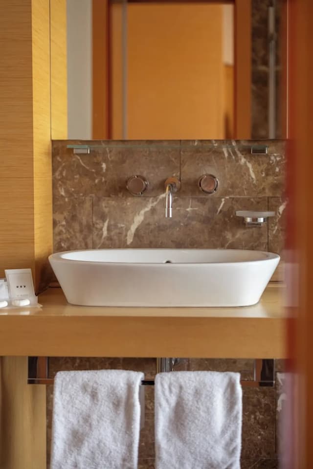 拿坡里UNA飯店-行政雙人房-6