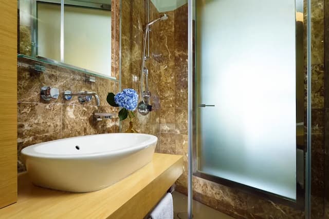 拿坡里UNA飯店-行政雙人房-4