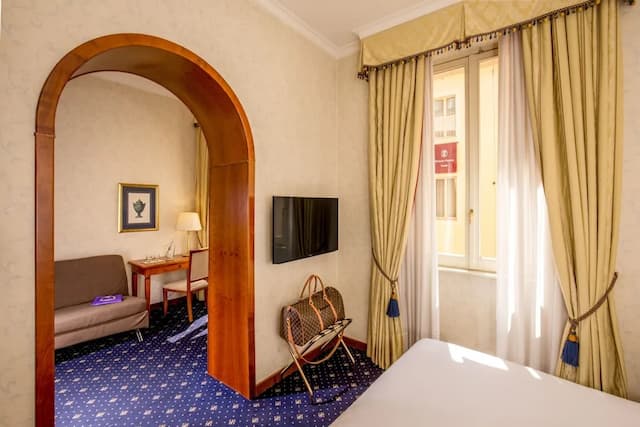 UNA Hotels Empire Roma-Executive Double Room-1