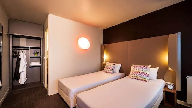 Hotel Campanile Amsterdam Zuidoost-Standard Room, 2 Twin Beds-1