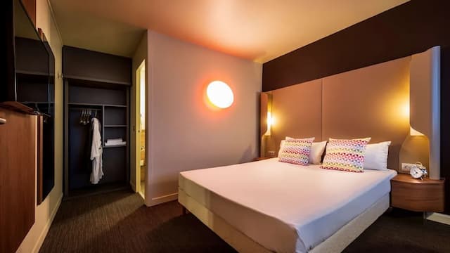 Hotel Campanile Amsterdam Zuidoost-Superior Room, 1 King Bed-4