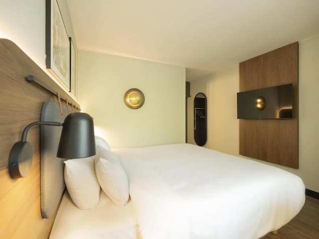 Hotel Campanile Amsterdam Zuidoost-Superior Room, 1 King Bed-9