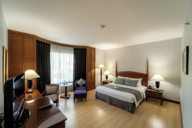 センチュリー・パーク・ホテル-Grand Deluxe Double Room-2