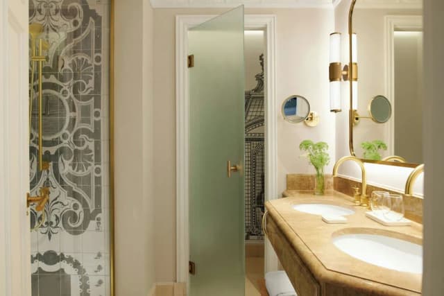 더 팰리스, 어 럭셔리 컬렉션 호텔, 마드리드-Premium Neptuno View Room with 1 King Bed-4