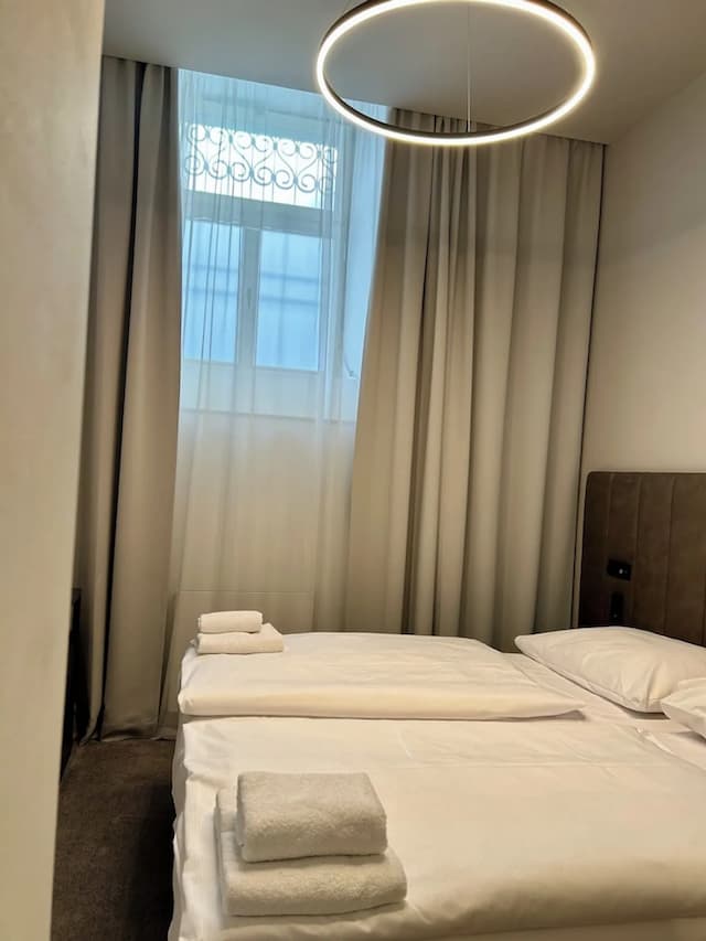 ザ ゴールド バンク-エコノミー トリプルルーム-2