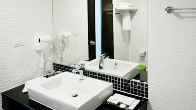 曼谷野餐飯店-高級雙人房-21