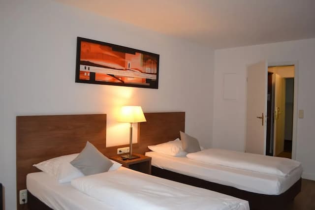 베스트 웨스턴 호텔 에를랑겐-스탠다드룸, 싱글침대 3개-1