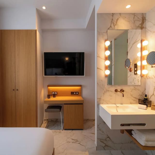 UMusic Hotel Madrid-Basic Single Room, 1 Bedroom-3