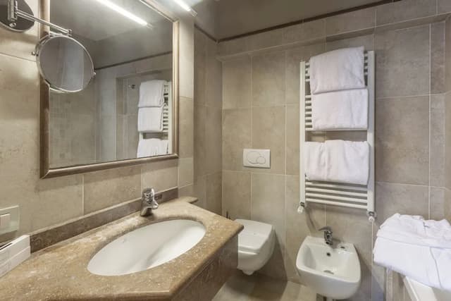 ホテル エンバシー-デラックス ダブルまたはツインルーム-7