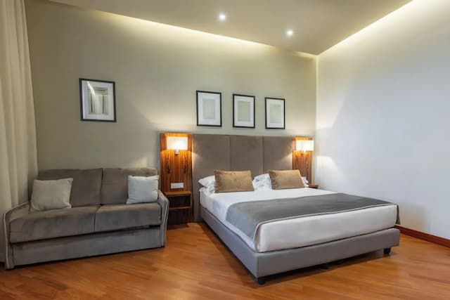 ホテル エンバシー-デラックス ルーム-5