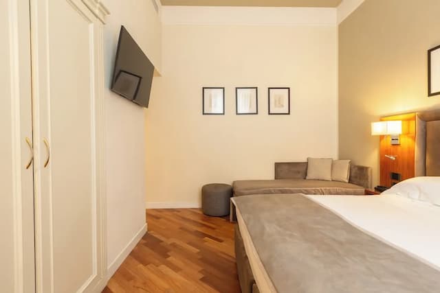 ホテル エンバシー-デラックス トリプルルーム-3