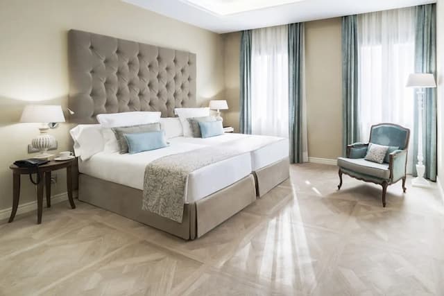 Lamaro Hotel-Executive Plus-2