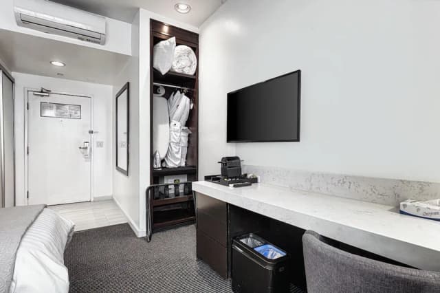 The O Hotel, Trademark Collection by Wyndham-华丽客房, 1 张特大床, 无烟房-8