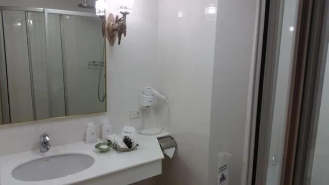 Ariston Hotel-Deluxe Suite-9