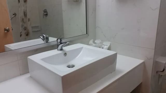 Ariston Hotel-Superior Twin Room-10